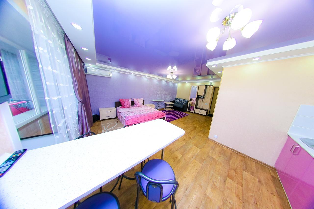 Apartlux On Slavskogo 26 View River Öskemen Bagian luar foto